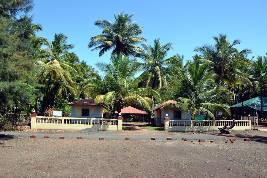 Pears Beach Resort Dāpoli Exterior foto