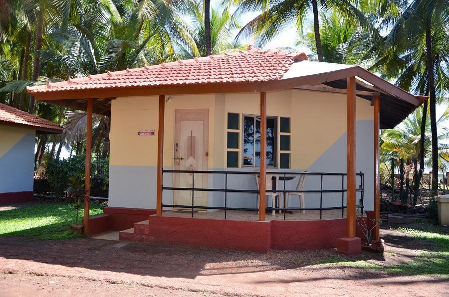 Pears Beach Resort Dāpoli Exterior foto