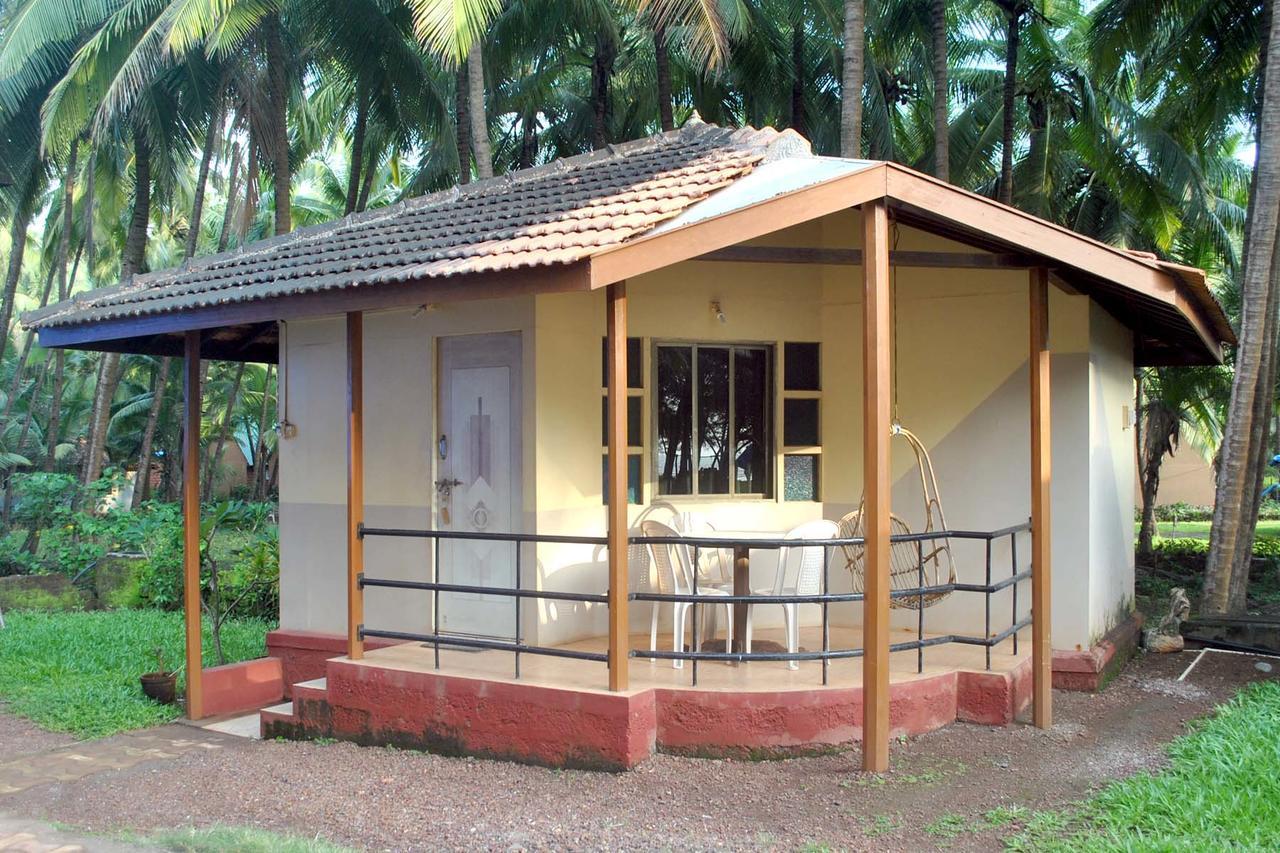 Pears Beach Resort Dāpoli Exterior foto