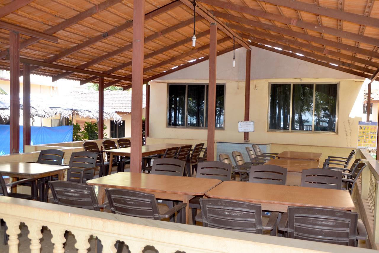Pears Beach Resort Dāpoli Exterior foto